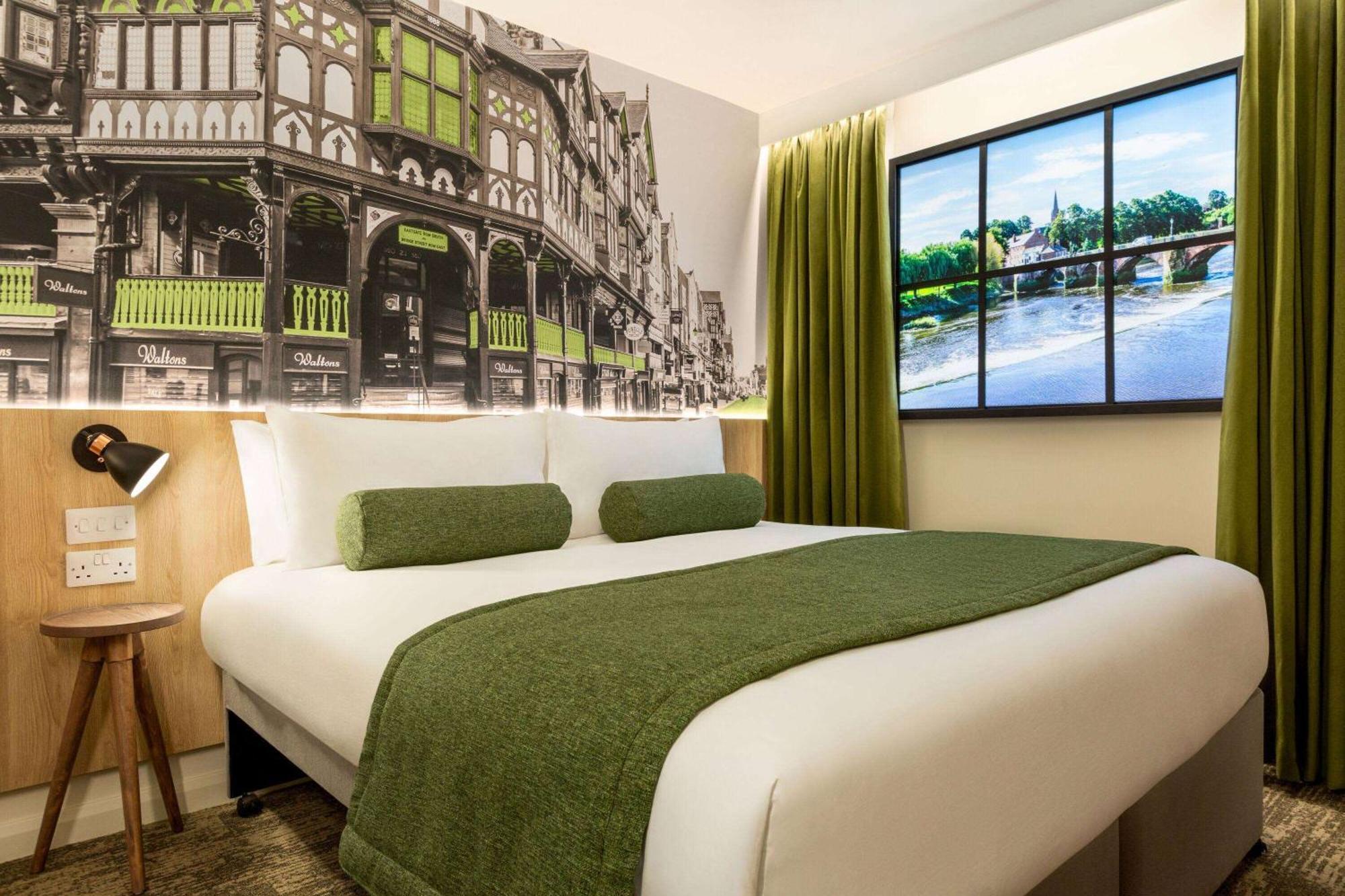 Super 8 By Wyndham Chester East Extérieur photo
