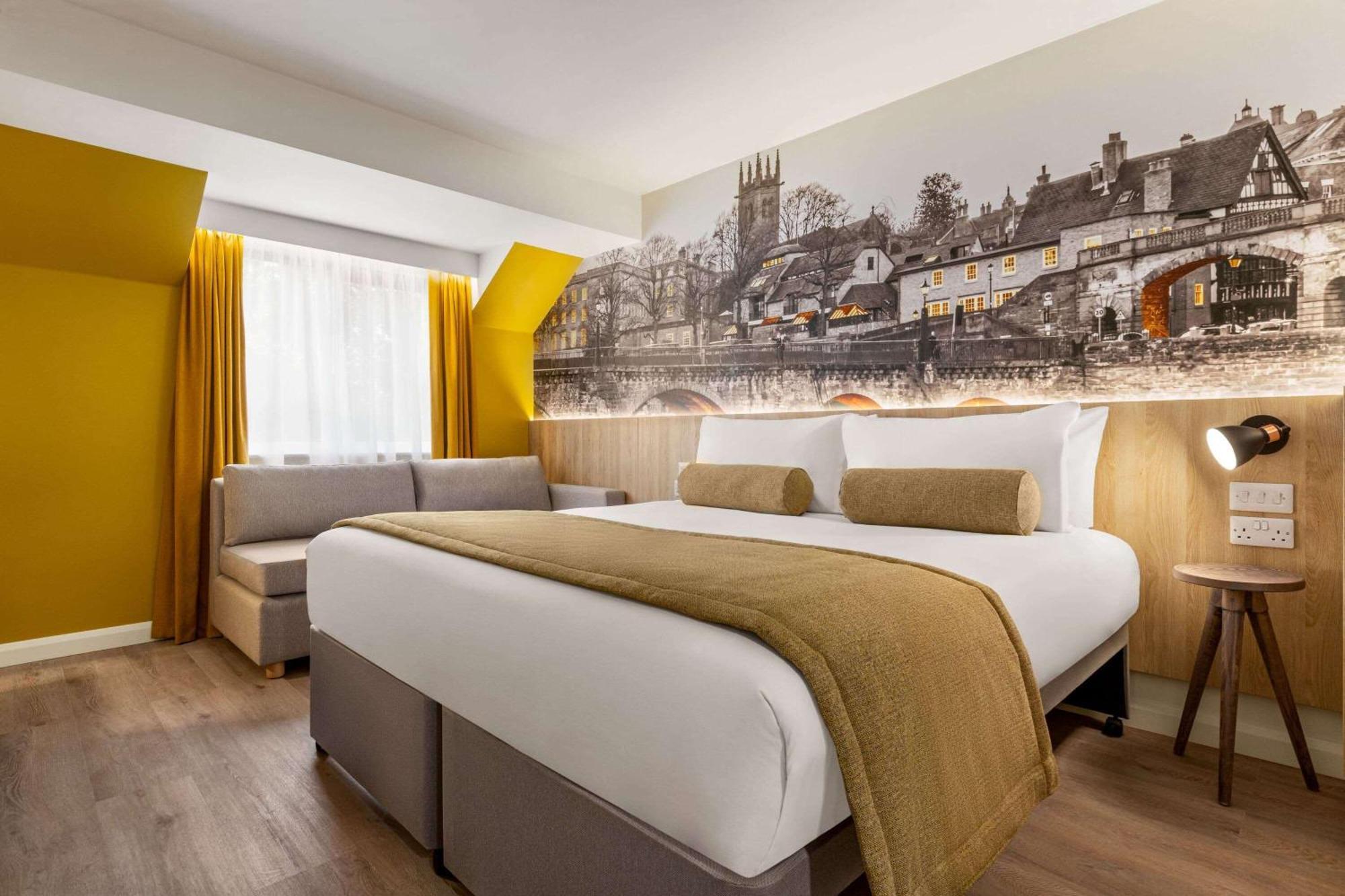 Super 8 By Wyndham Chester East Extérieur photo